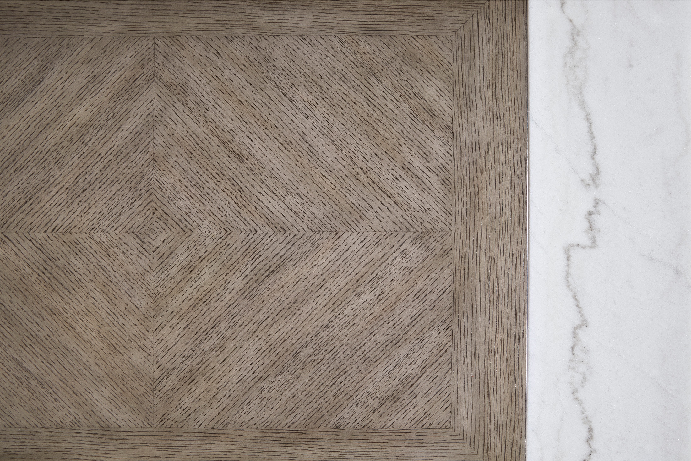 Loyaska Cocktail Table