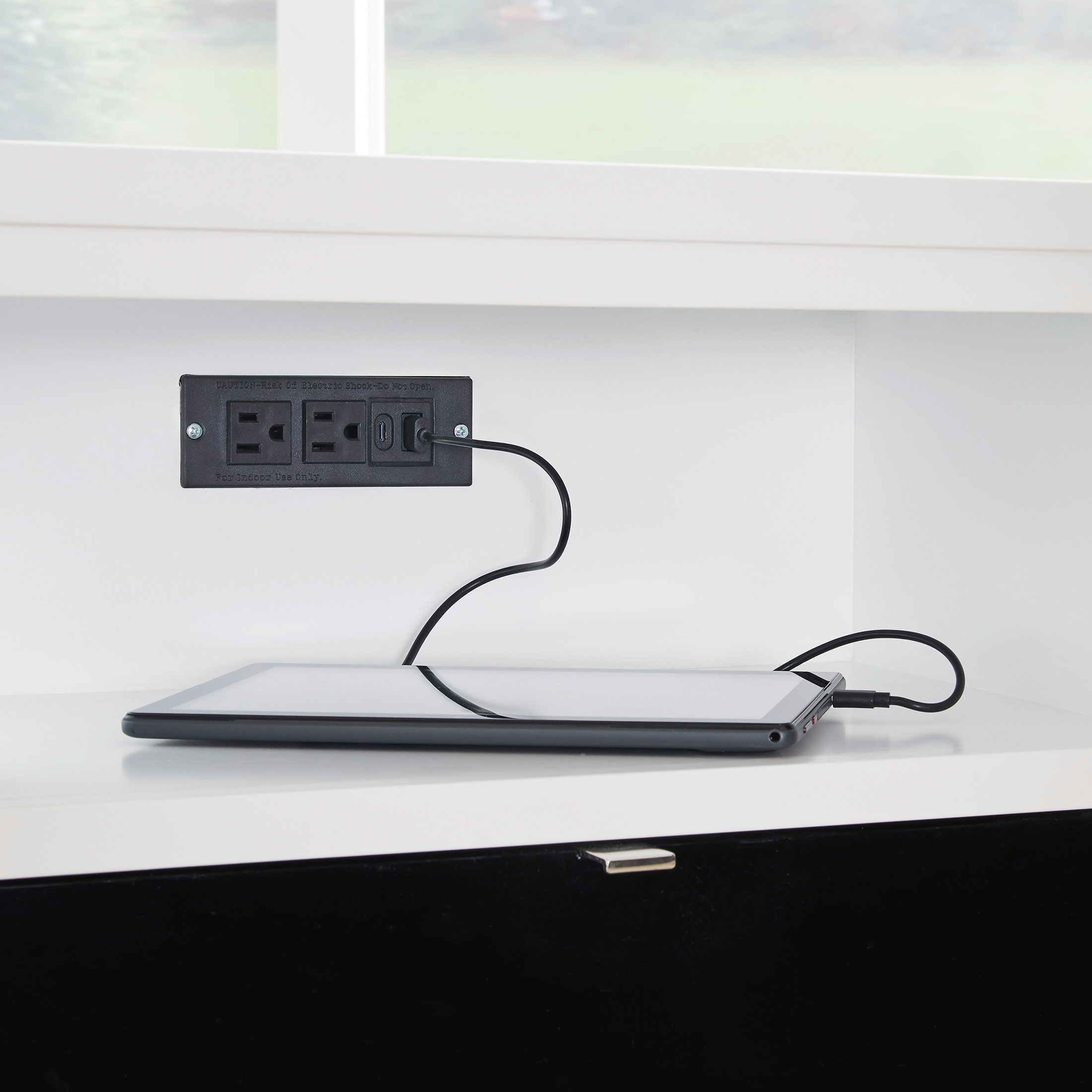 Gardoni Chairside Table