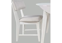  white chair   