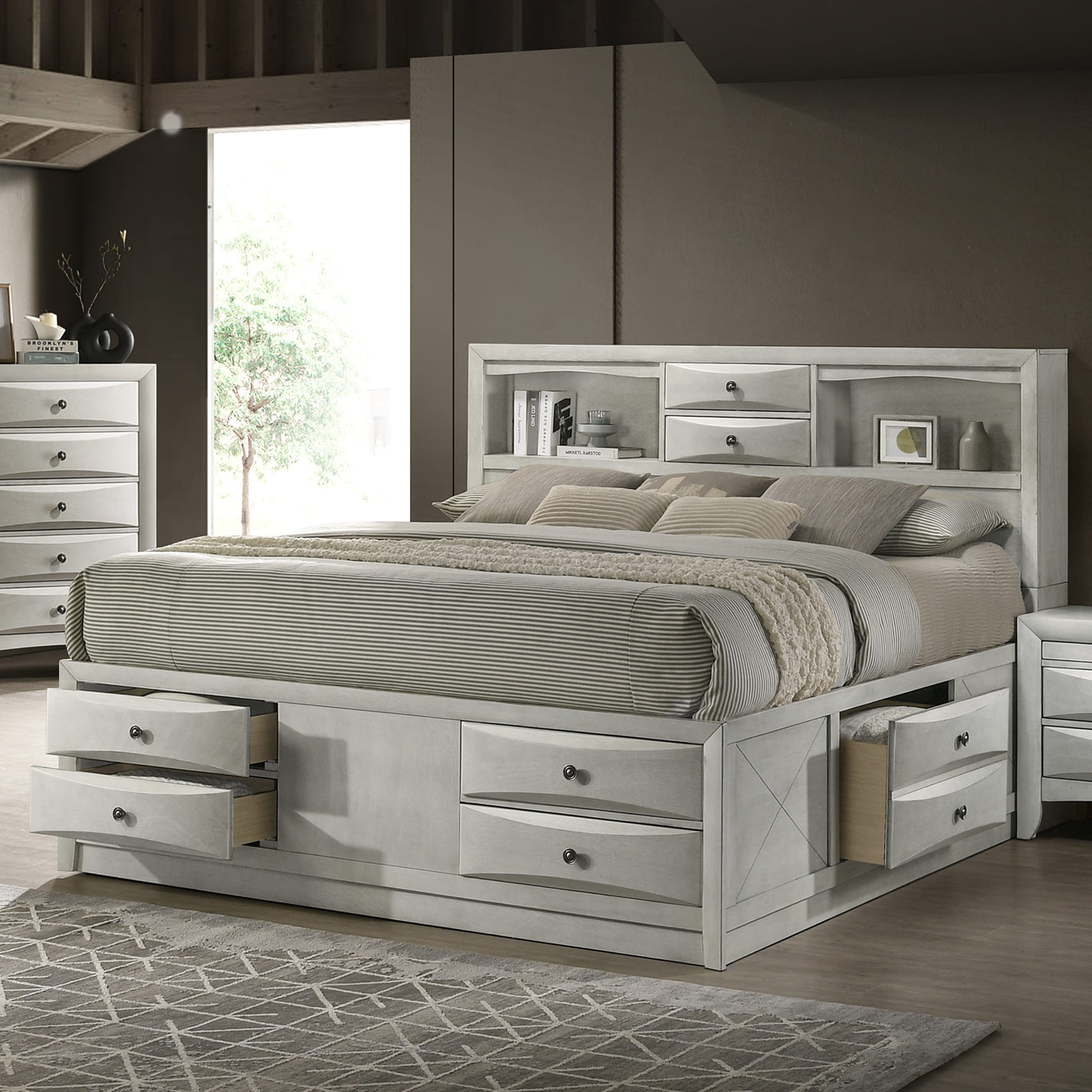 Nilah Queen Storage Bed