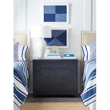 Newport Chest
