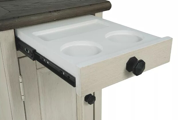 Bolanburg Chairside Table