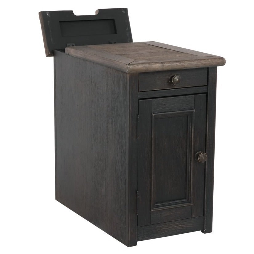 Tyler Creek Chairside Table