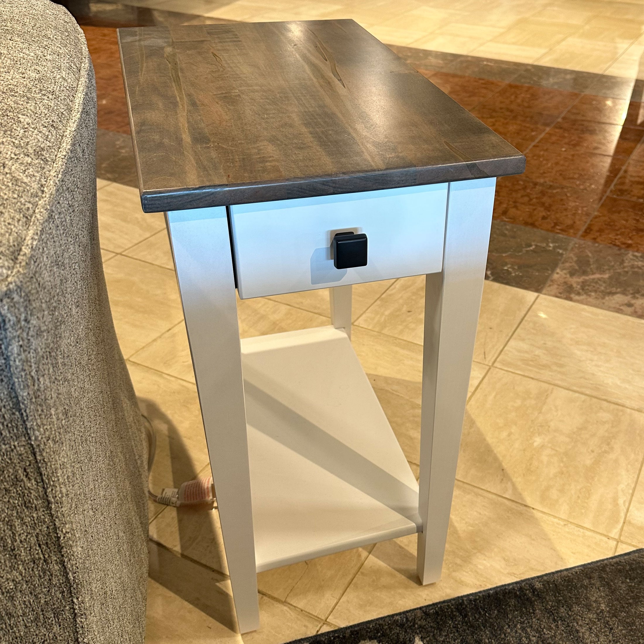 Windham Chairside Table