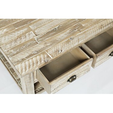 COCKTAIL TABLE