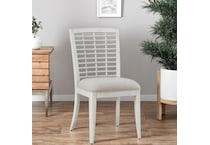  white chair   