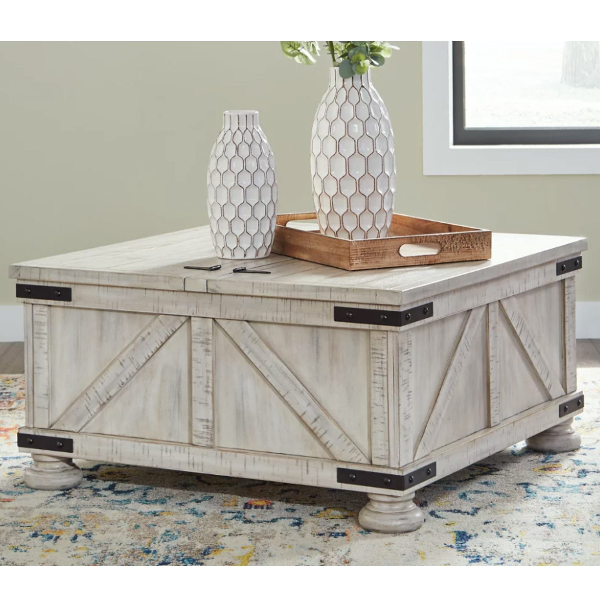 Carynhurst Cocktail Table