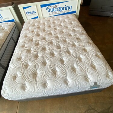 Biltmore Tea House Innerspring Mattress - King