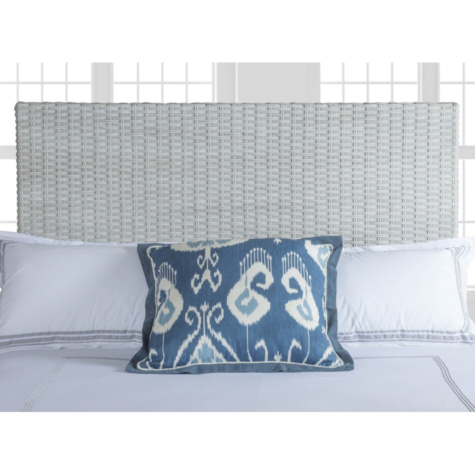  metal beds   