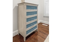 Ocean Isles Chest