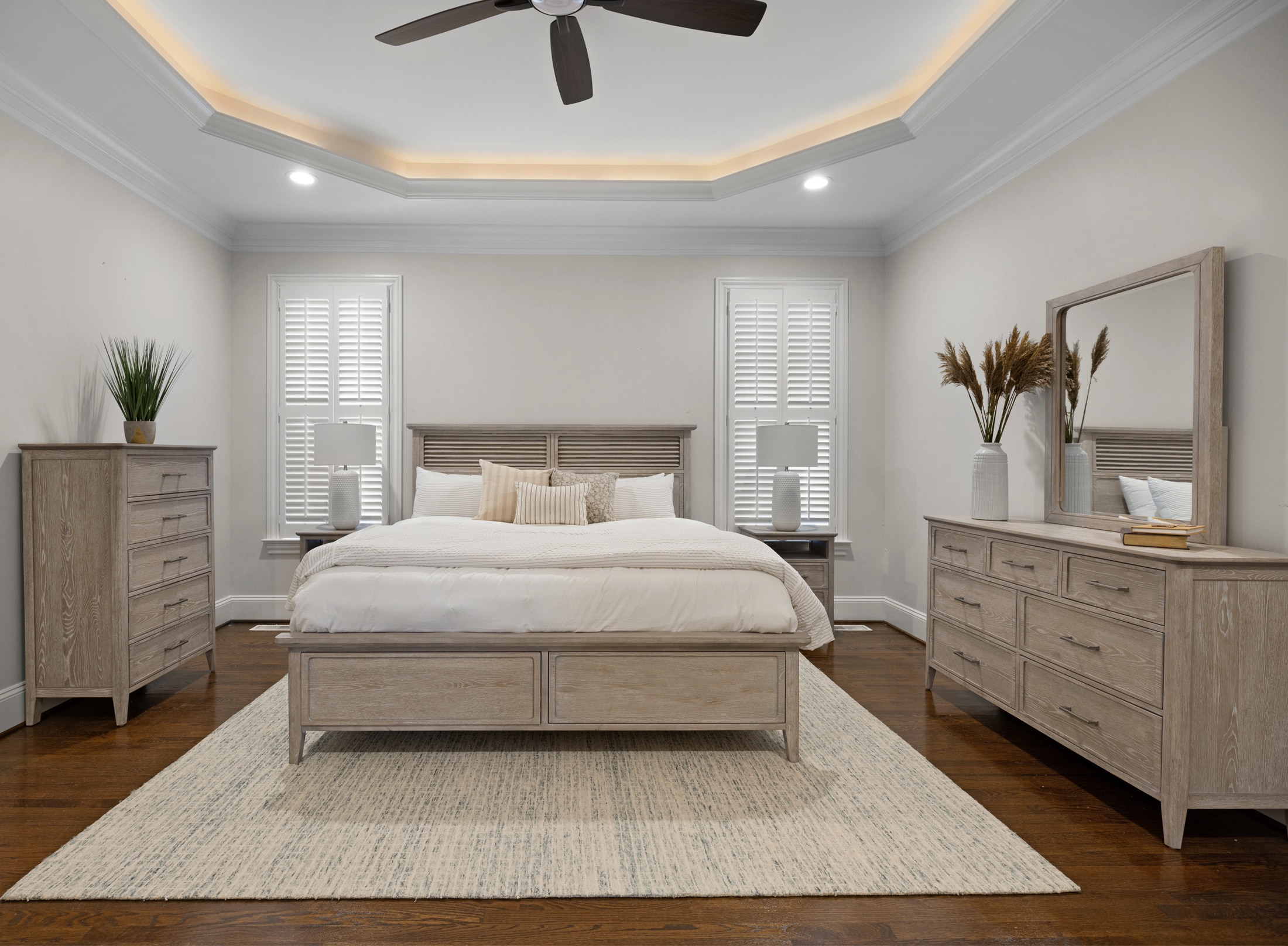 Cape May 4 Piece Queen Bedroom