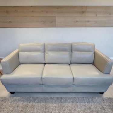 Larissa Sofa