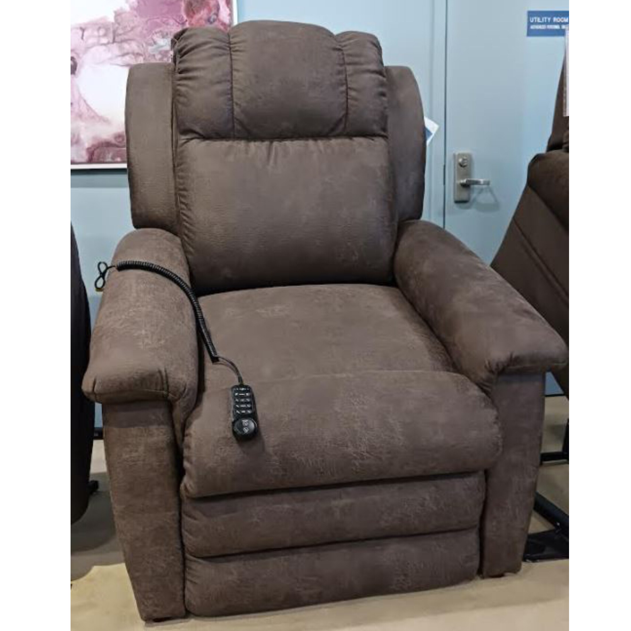 Cardis lift recliners hot sale