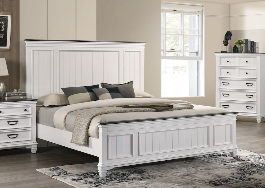 Knightly Queen Bed