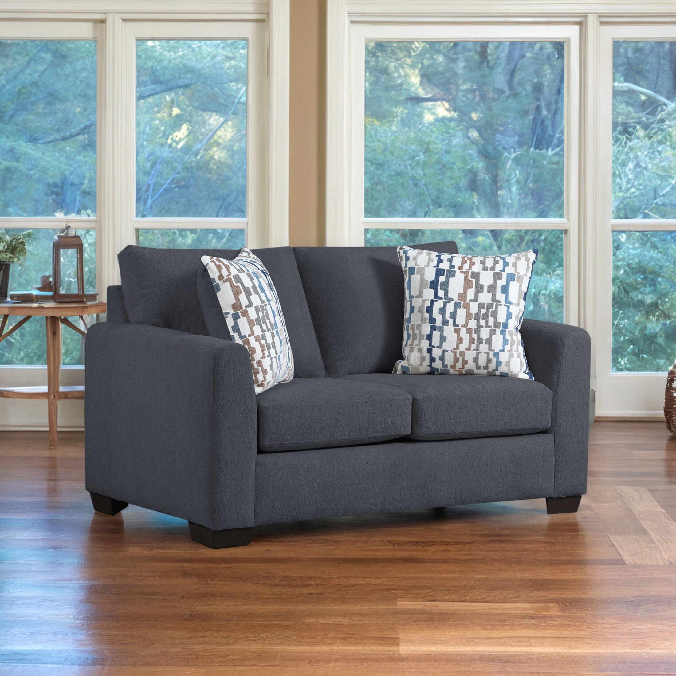 Trafalgar Hearts Loveseat