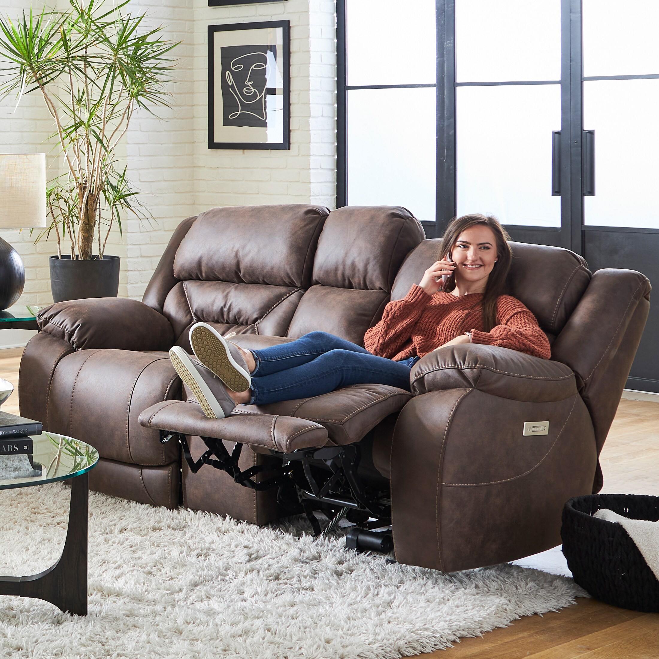 Skywalker Power Loveseat With Console