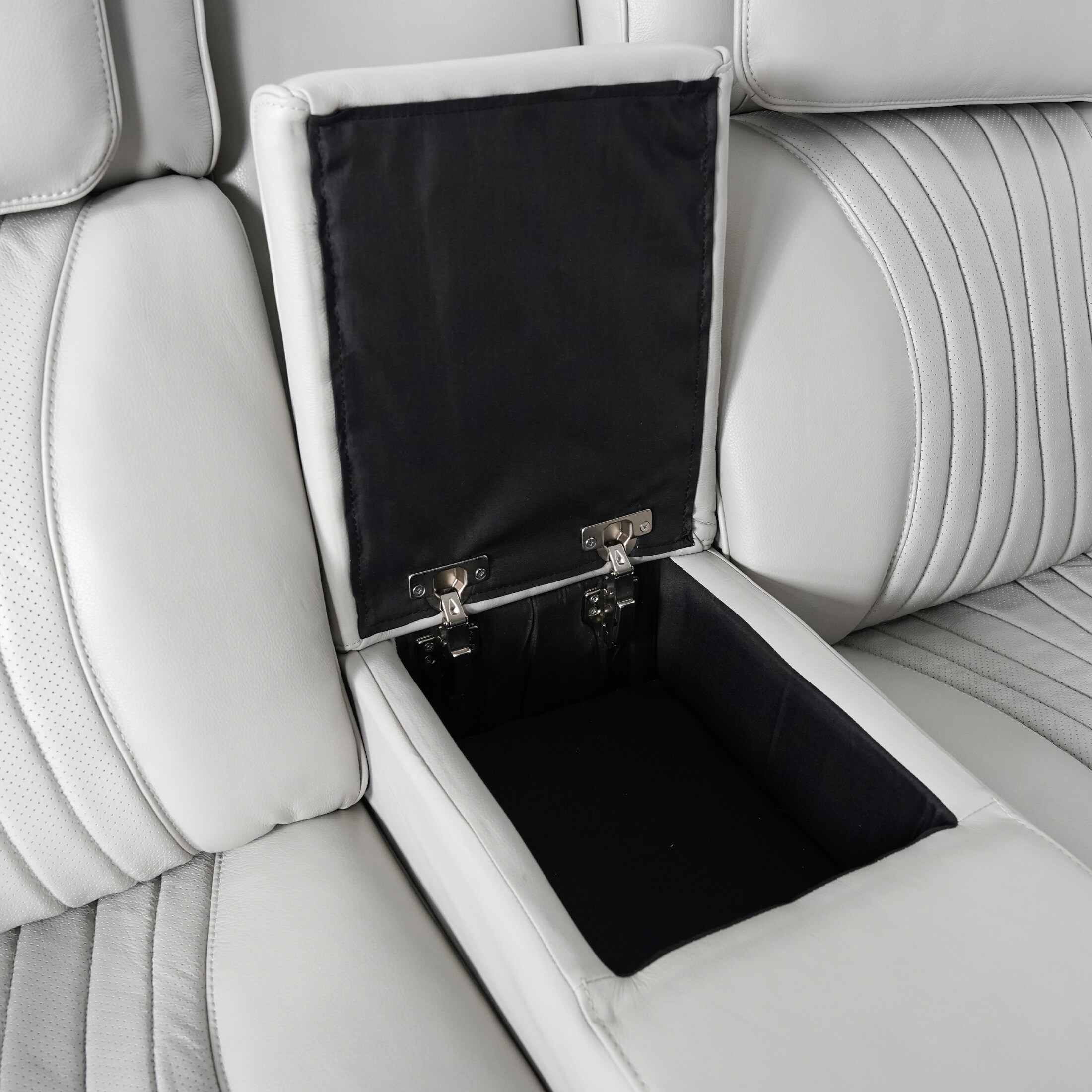 Power Loveseat w/ Heat & Massa