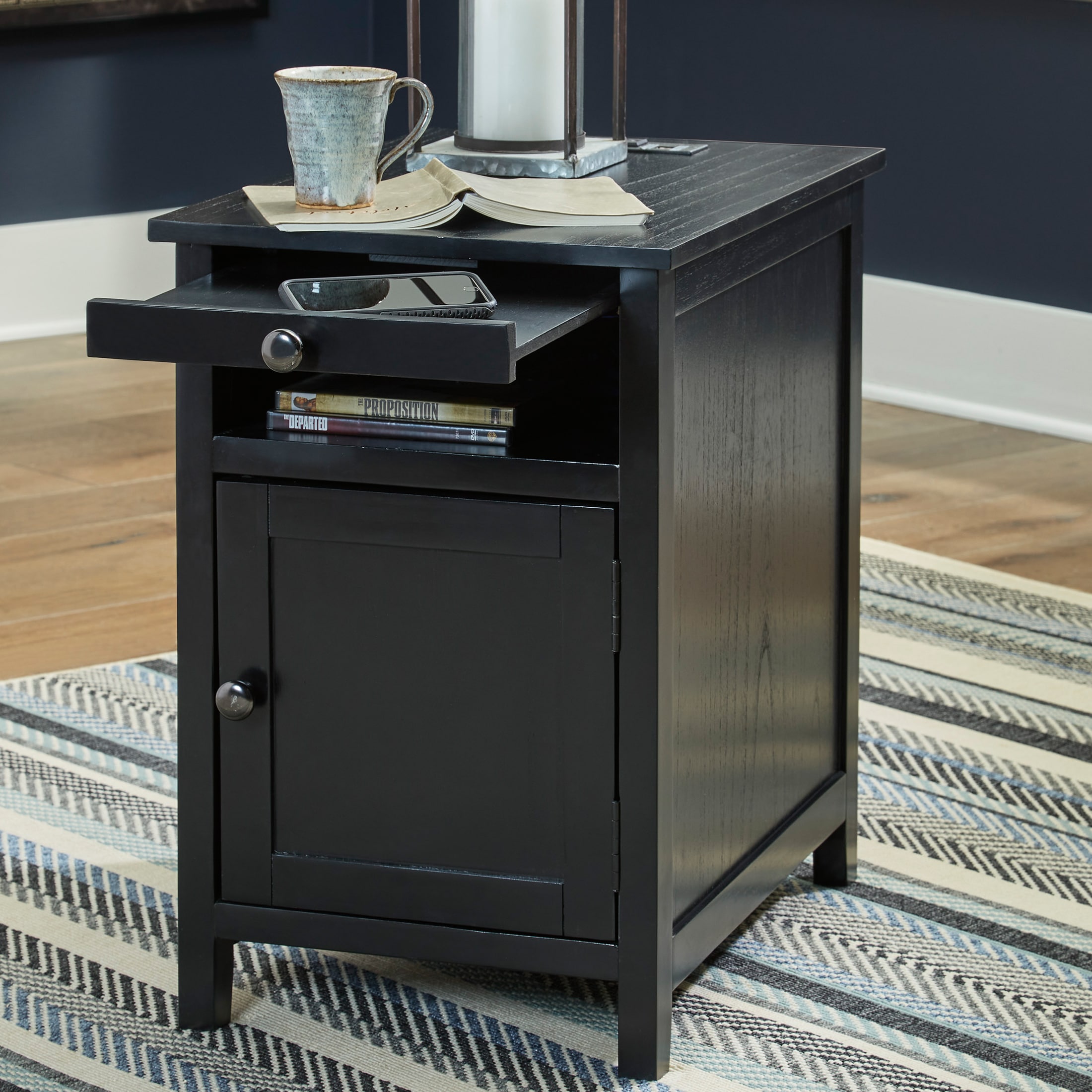 Treytown Chairside Table