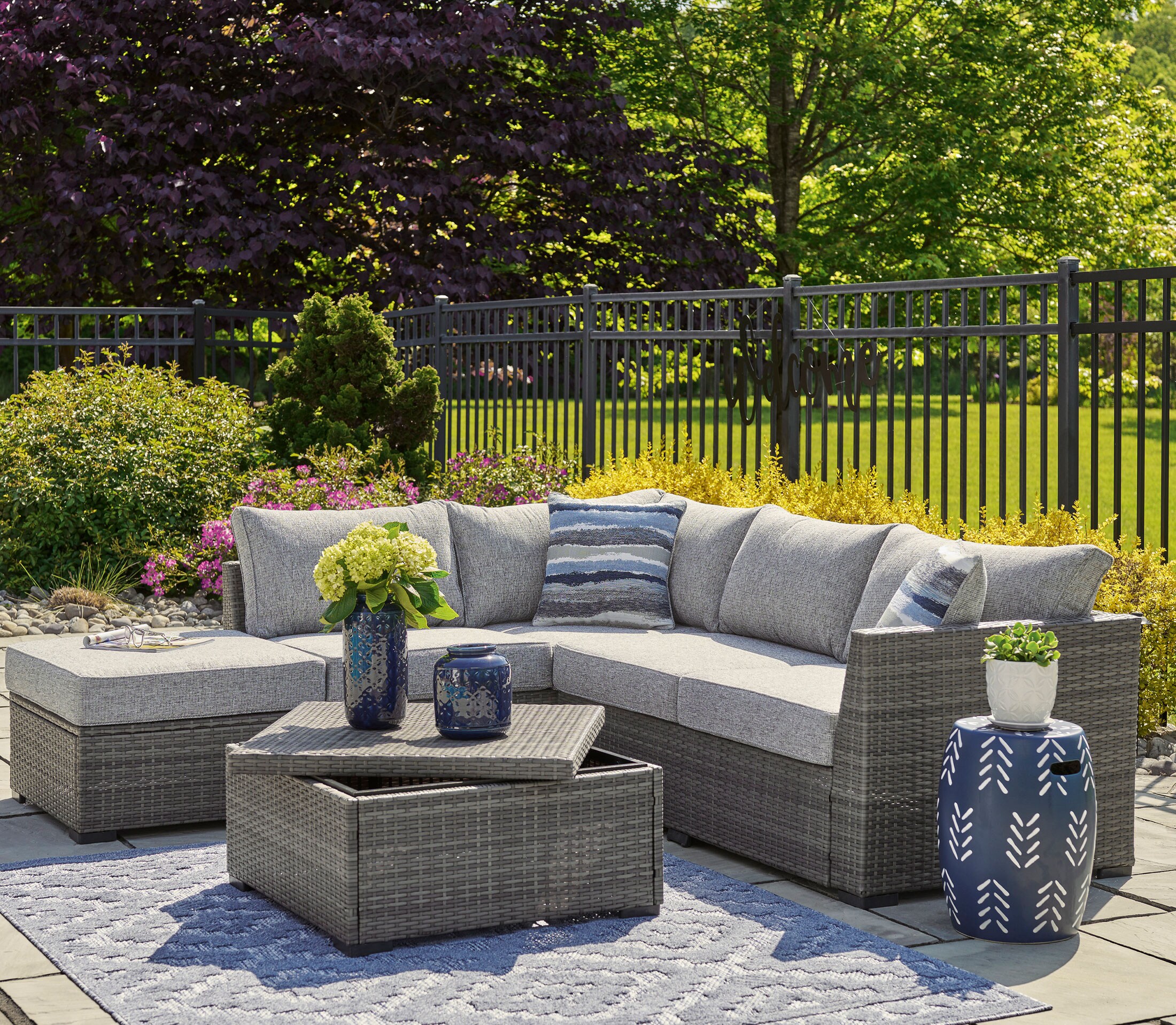 Petal Road 4 Piece Outdoor Sectional