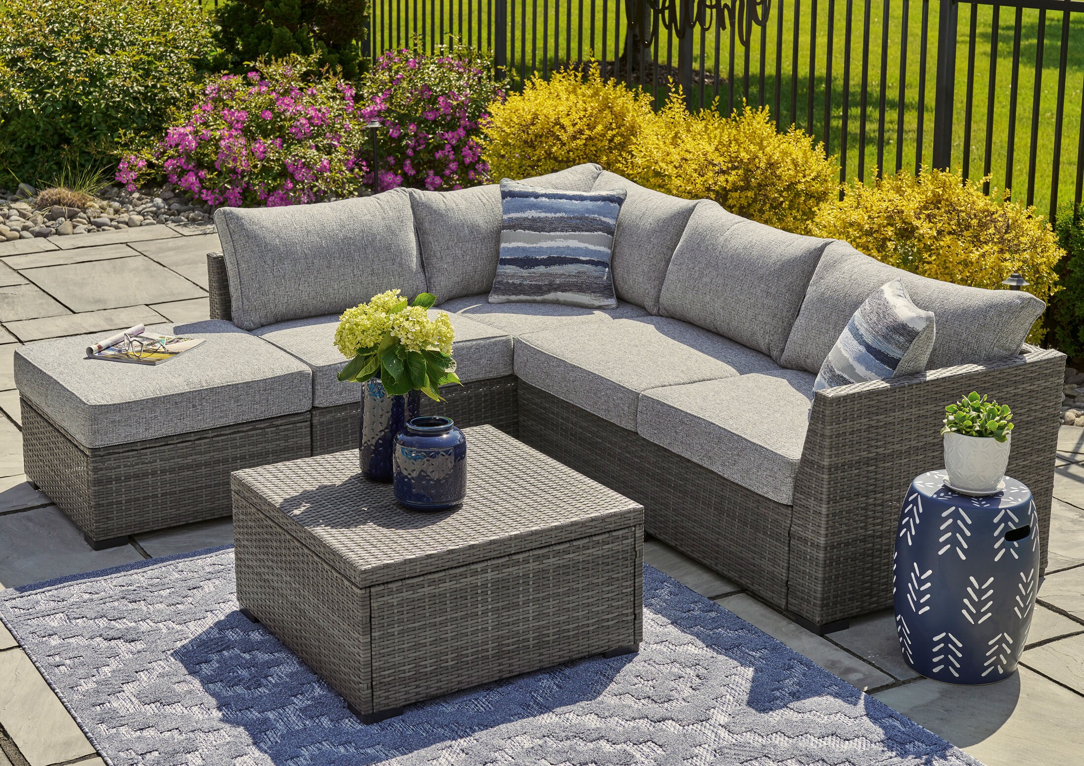 Petal Road 4 Piece Outdoor Sectional | Cardis