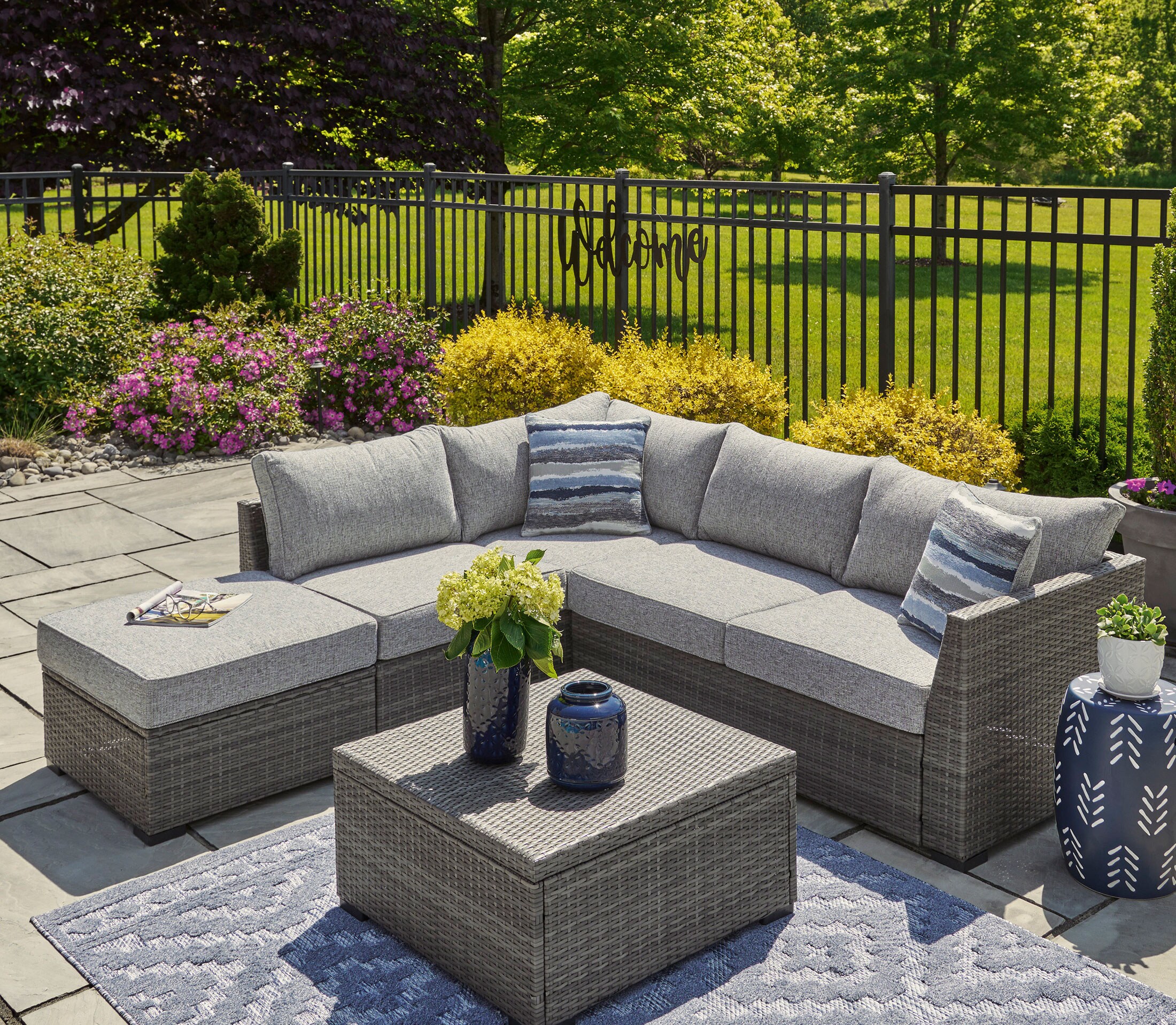 Petal Road 4 Piece Outdoor Sectional