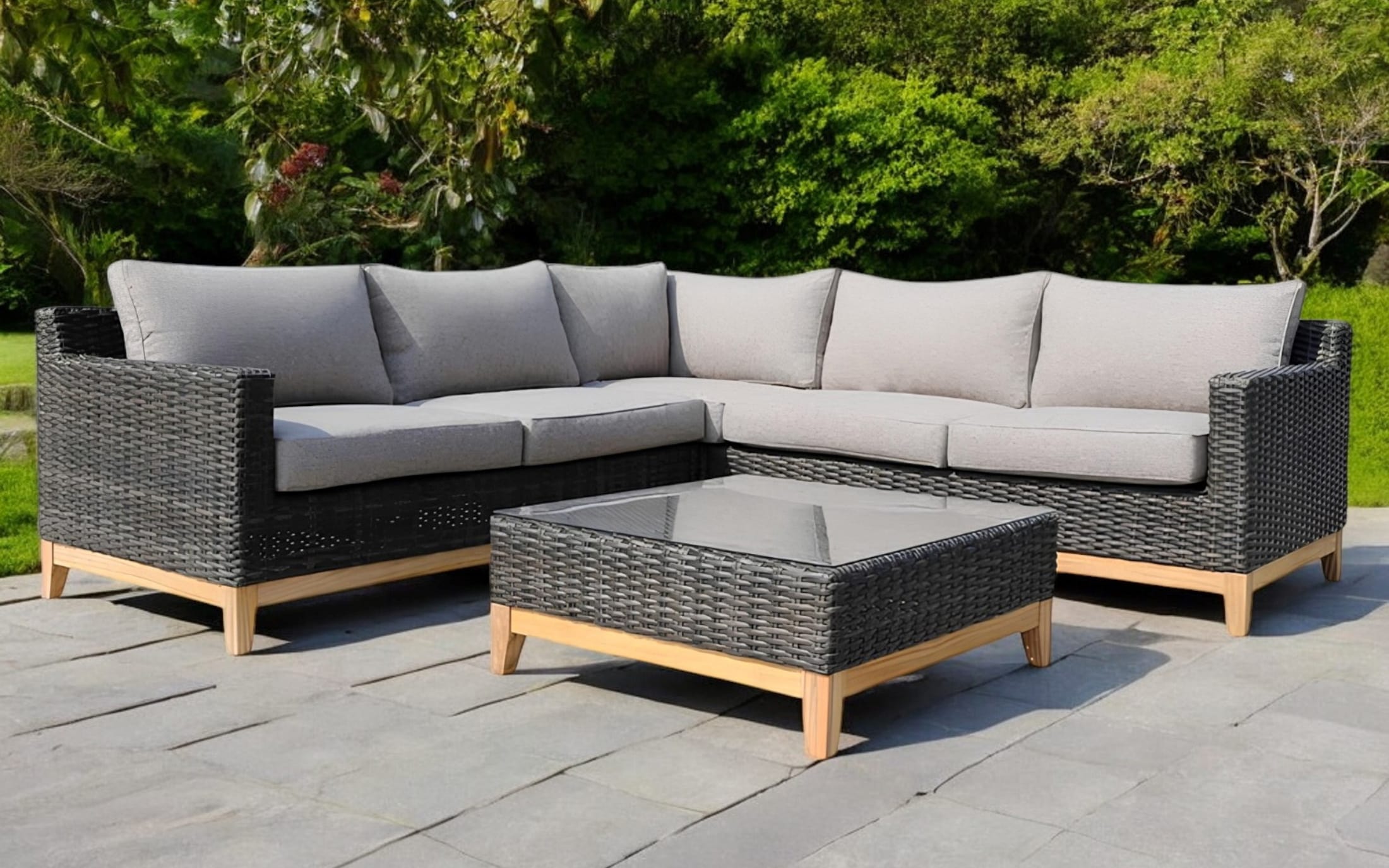 Manhattan 4 Piece Outdoor Sectional